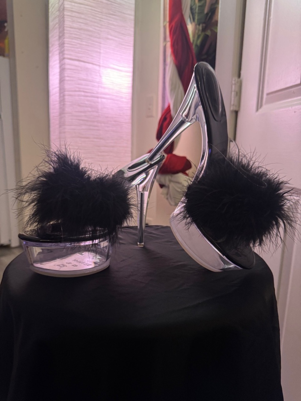 Black Feather Clear Platform Heels - Picture 3 of 10